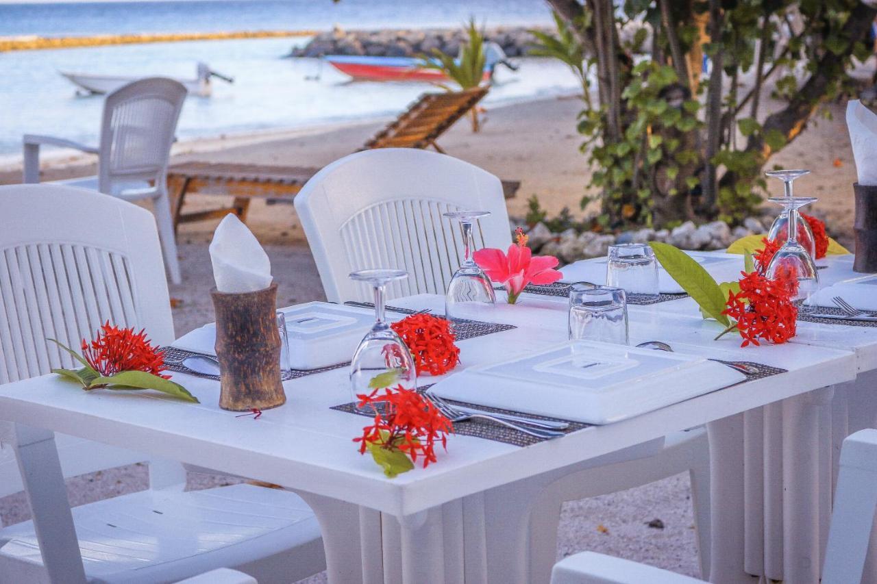 Summer Vibes Beach Front Rasdhoo Esterno foto