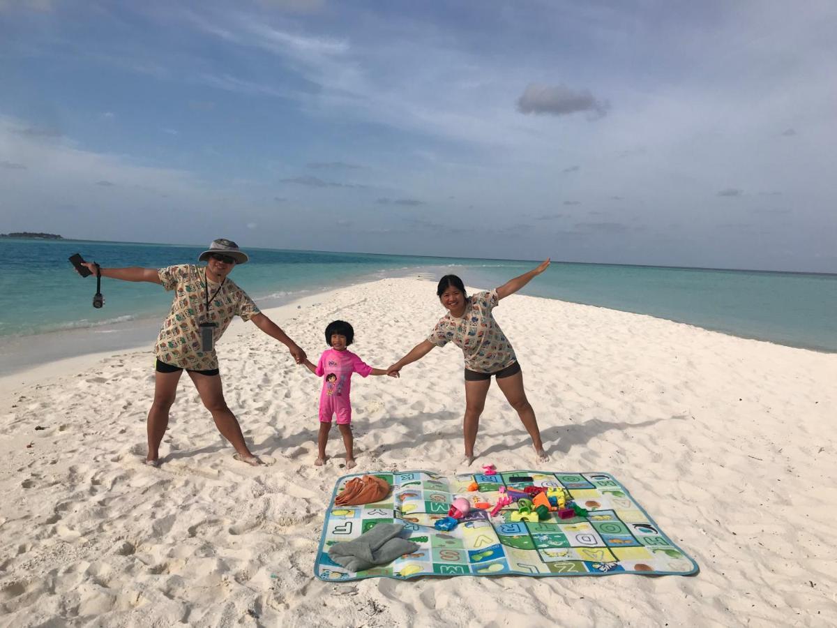 Summer Vibes Beach Front Rasdhoo Esterno foto