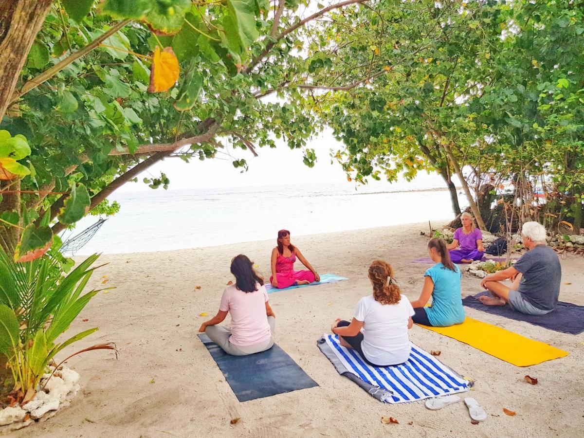 Summer Vibes Beach Front Rasdhoo Esterno foto